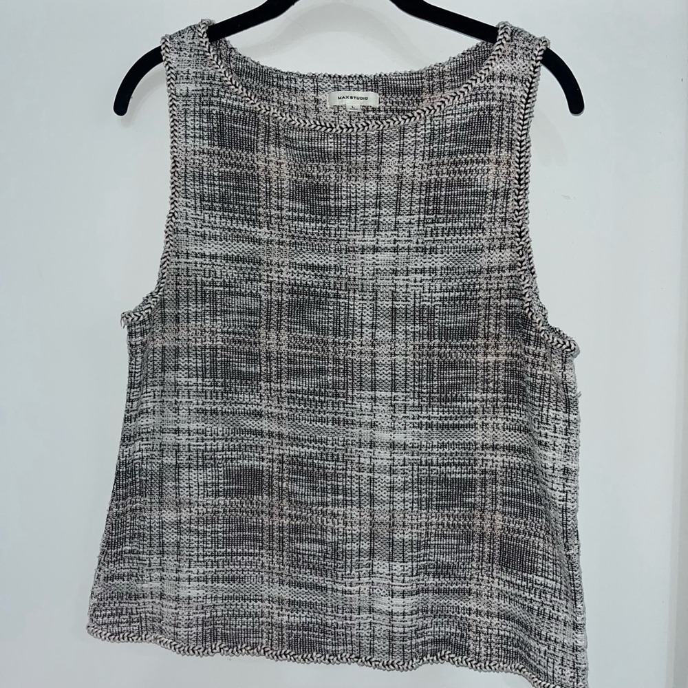 Women's Max Studio Top Size‎ L Gray Sleeveless